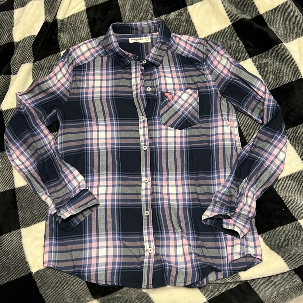 Abercrombie Kids Flannel button down long sleeve shirt. Super Soft! Size 15/16